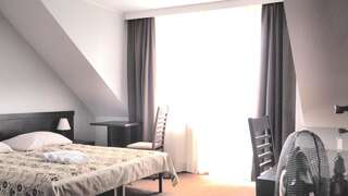 Комплексы для отдыха с коттеджами/бунгало Riviera -Adults only Реваль Двухместный номер с 1 кроватью или 2 отдельными кроватями и балконом-4